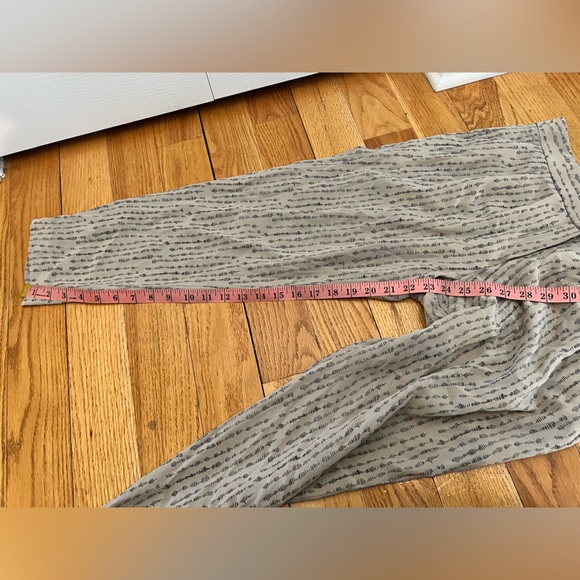 Club Monaco Cream Cropped Pants - Picture 4 of 7